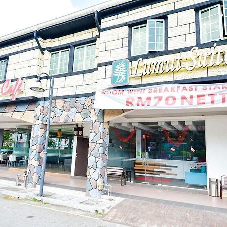 Lumut Suites Екстер'єр фото
