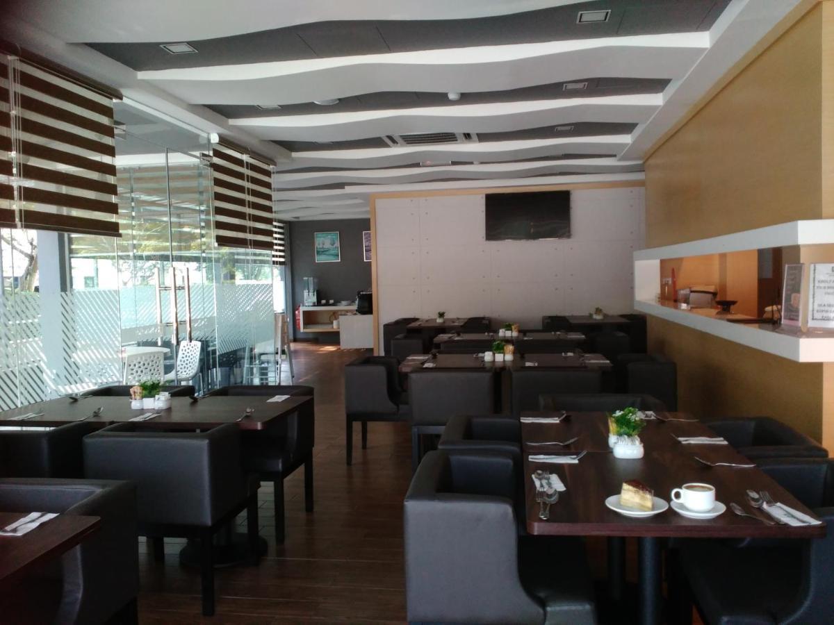Lumut Suites Екстер'єр фото