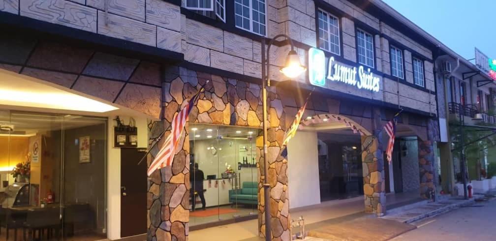 Lumut Suites Екстер'єр фото